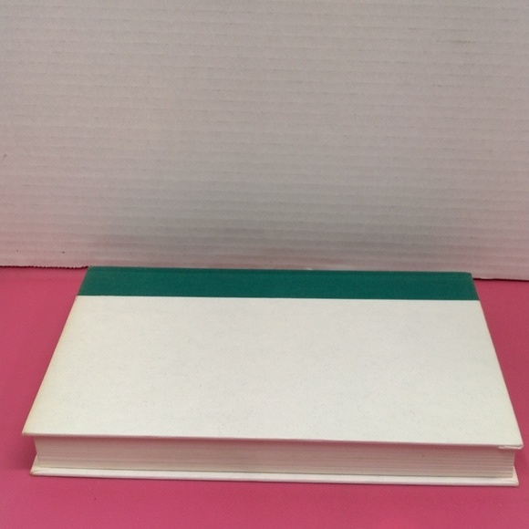 Hardcover book IRISH GOLD by Andrew M Greeley 1994 first edition - Picture 6 of 10